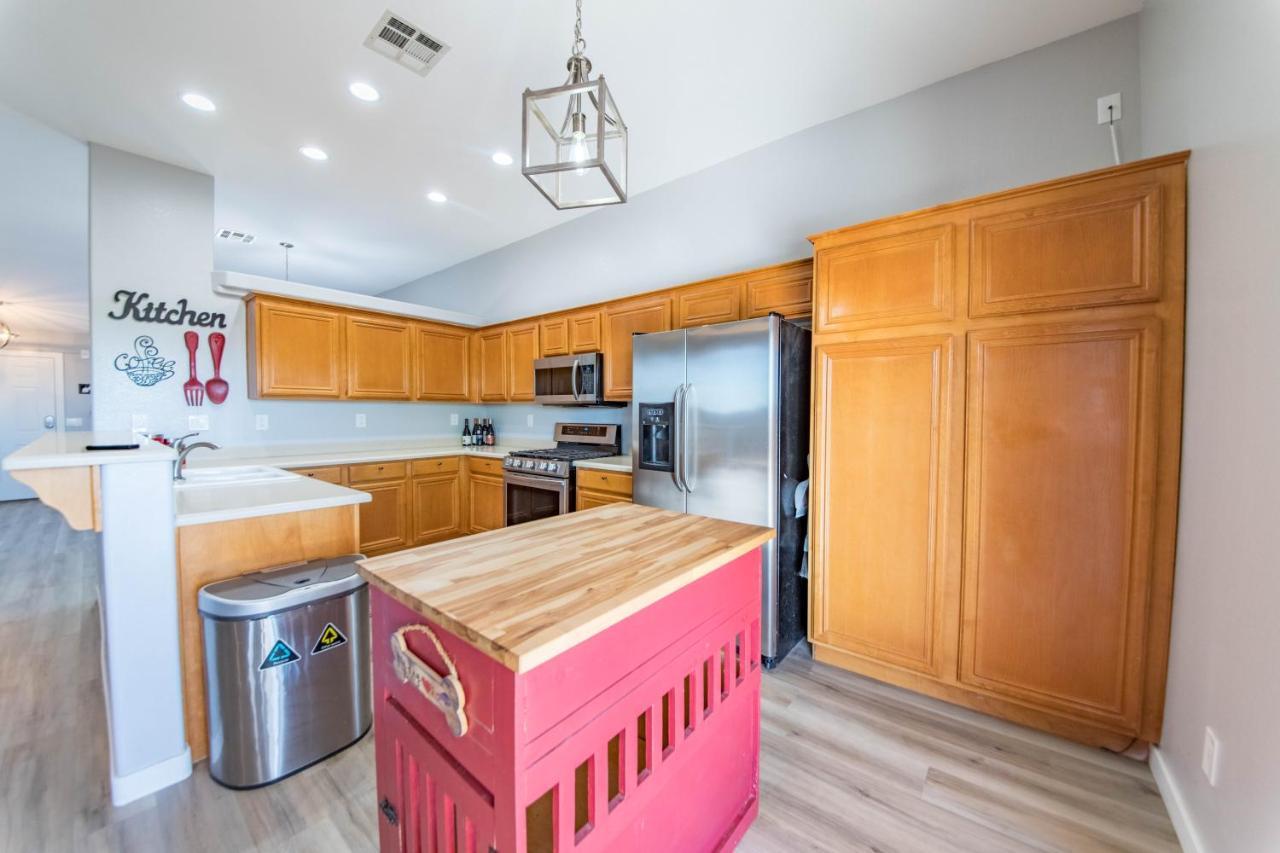 Gorgeous Las Vegas Home With Rv Parking Exterior photo